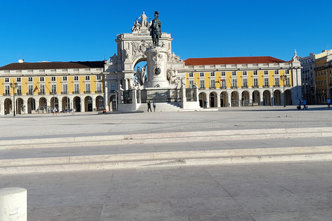 Lisboa: 2 Stündige Tour privado en tuk-tuk ecológicoTour privado de 2 horas en tuk tuk