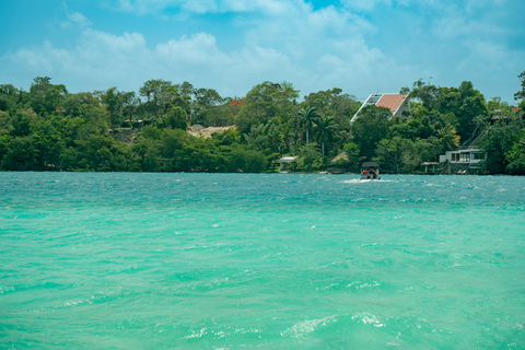 From Playa del Carmen: Bacalar and Lake Tour with Lunch From Riviera Maya