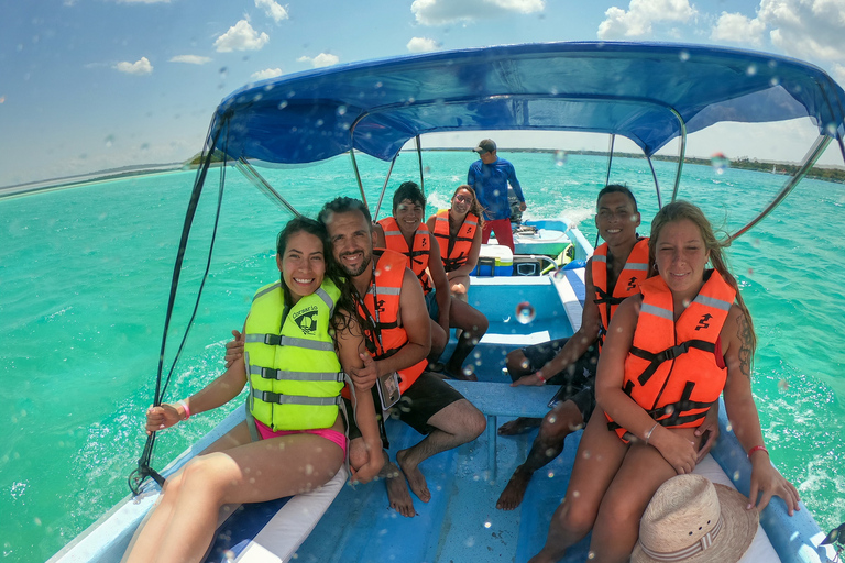 From Playa del Carmen: Bacalar and Lake Tour with Lunch From Riviera Maya