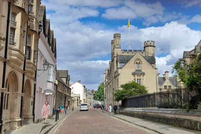 Légendes littéraires et monuments d'Oxford "Une visite autoguidéeOxford: visite autoguidée des légendes littéraires et des monuments