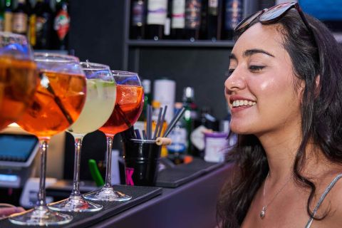 Roma: Bar Crawl com guia local e bebidas