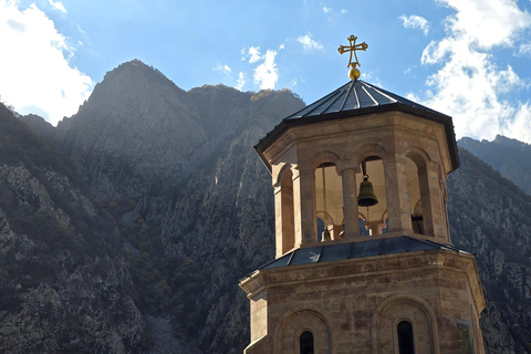 From Tbilisi: Kazbegi & Dariali Gorge Private 4x4 Day Trip