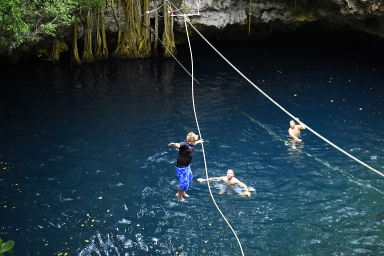 Cancun: Jungle ATV-tour, tokkelen en cenote zwemmenGedeelde ATV