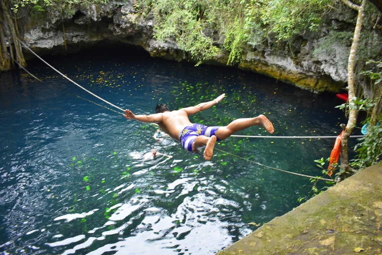 Cancun : Excursion en VTT dans la jungle, descente en tyrolienne et baignade dans un cénoteVTT simple