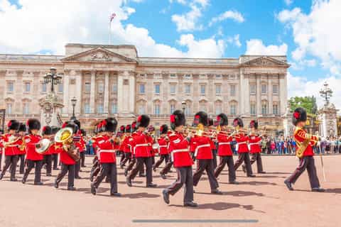 Westminster landmarks and Changing of the Guard small-group tour