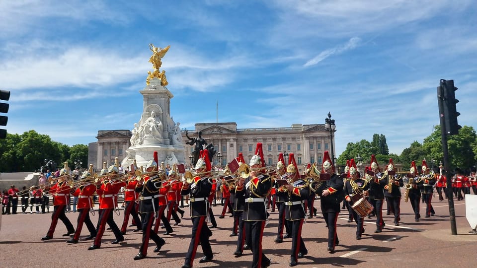 London: Westminster and Changing of the Guard Tour