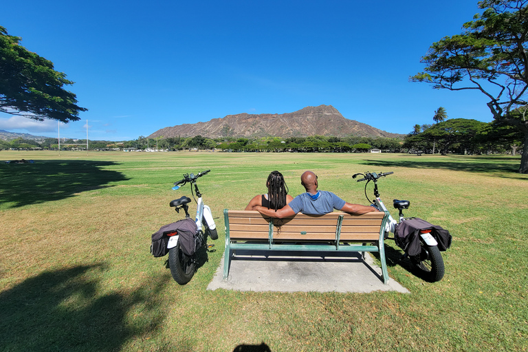 Oahu: Honolulu E-Bike Ride e Diamond Head HikeHonolulu: passeio particular de bicicleta elétrica e caminhada em Diamond Head