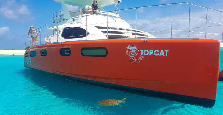Willemstad: Cruzeiro de barco na praia de Klein Curaçao com bar aberto