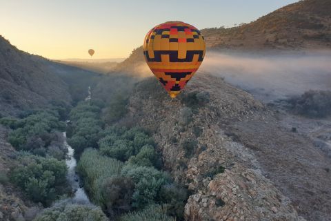 Krugersdorp: Sunrise Balloon Flight and Buffet Breakfast