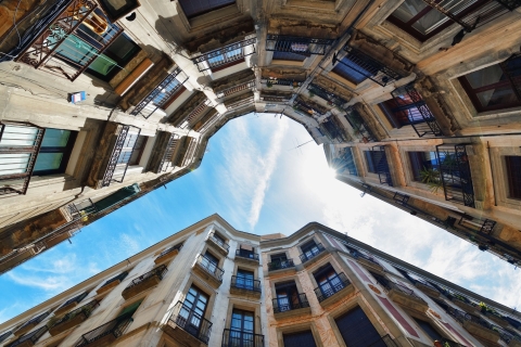 Barcelone : Guide intégré à l'application et audio de présentation de la villeBarcelone : guide de présentation de la ville pour smartphone