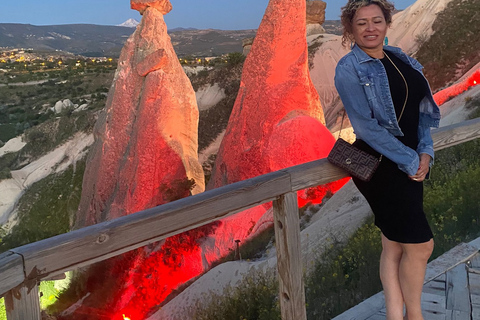 Tour serale e al tramonto in Cappadocia con cenaCappadocia Tour al tramonto e notturno con cena