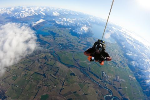 Wanaka: Tandem Skydive Experience 9.000, 12.000 o 15.000 piedi