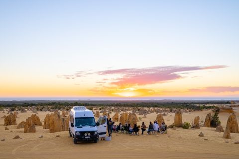 Desde Perth: tour de observación de estrellas y atardecer en el desierto de Pinnacles