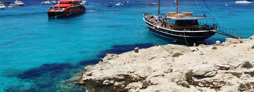 Au départ de Sliema ou Bugibba : ferry aller-retour pour le lagon bleu de Comino