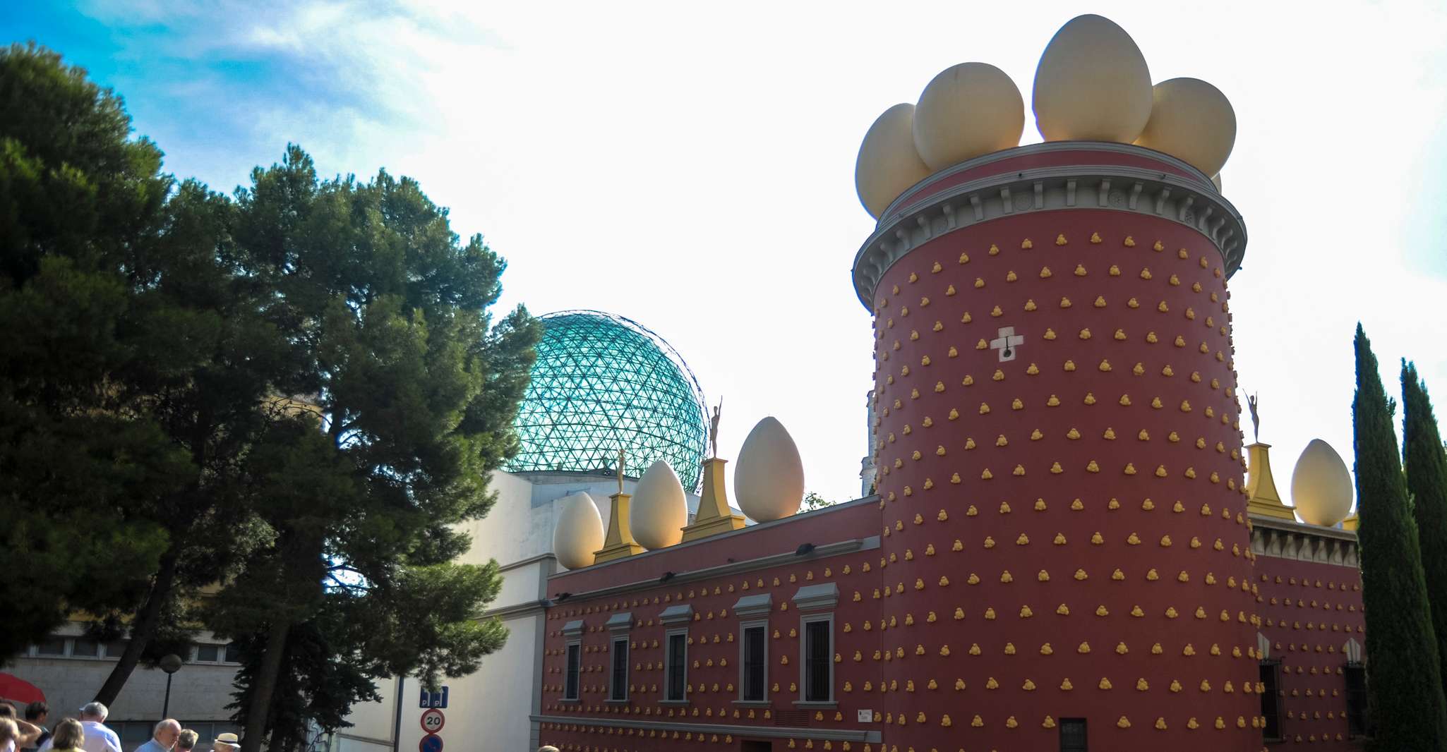 Barcelona, Dali Museum, House and Cadaques Guided Tour - Housity