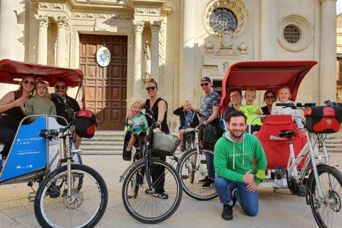 Lecce: Wycieczka z przewodnikiem po mieście z przewodnikiem rikszą