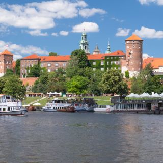 Krakow: Vistula River Cruise with 2-Course Lunch