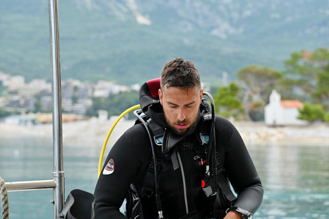 Budva: Scuba Double Dive Boat Trip for Certified Divers