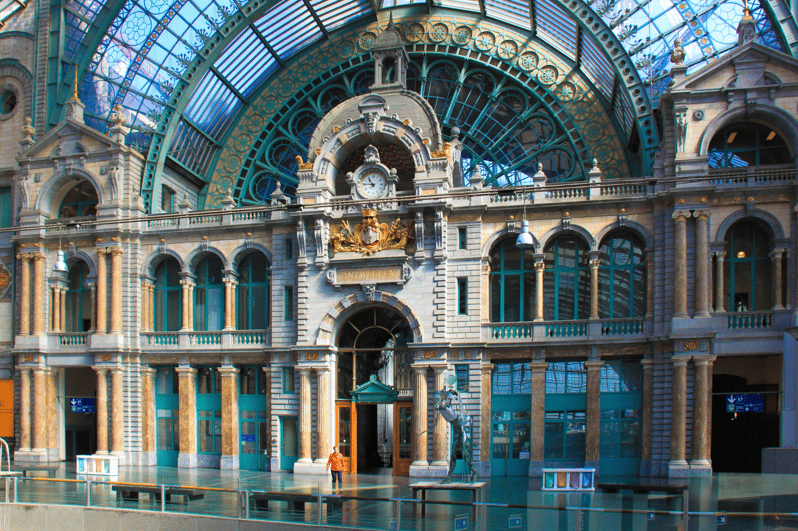 Antwerp: First Discovery Walk and Reading Walking Tour