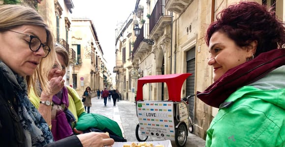 Lecce: Guided Tour & Street Food Tasting by Rickshaw
