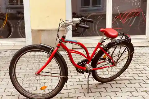Krakow: Bike Rental for City Exploring and Sightseeing