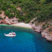 Opatija/Lovran: Bootsfahrt zu einsamen Stränden auf der Insel Cres