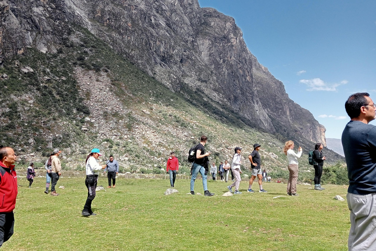 Desde Huaraz: Excursión de un día al lago Rocotuyoc con almuerzo