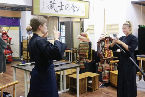 Osaka: Learn Bushido - Trial Slashing with Samurai Sword Trial slashing in Bushido with Samurai Sword real sharpnes
