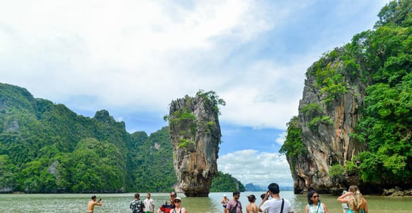 Von Phuket aus: James Bond & Phang Nga Bay Tour mit dem Longtail