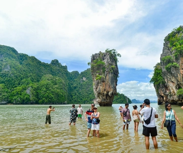 From Phuket: James Bond & Phang Nga Bay Tour by Longtail