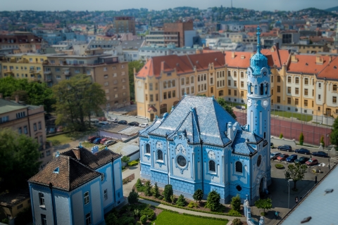 Bratislava: stadsintroductie in-app-gids en audioBratislava: 10+ stadswandelingen met hoogtepunten op je telefoon