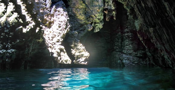 Ganztägige Bootsfahrt, Höhlenschwimmen, Mittagessen & Getränke – Medulin/Ceja