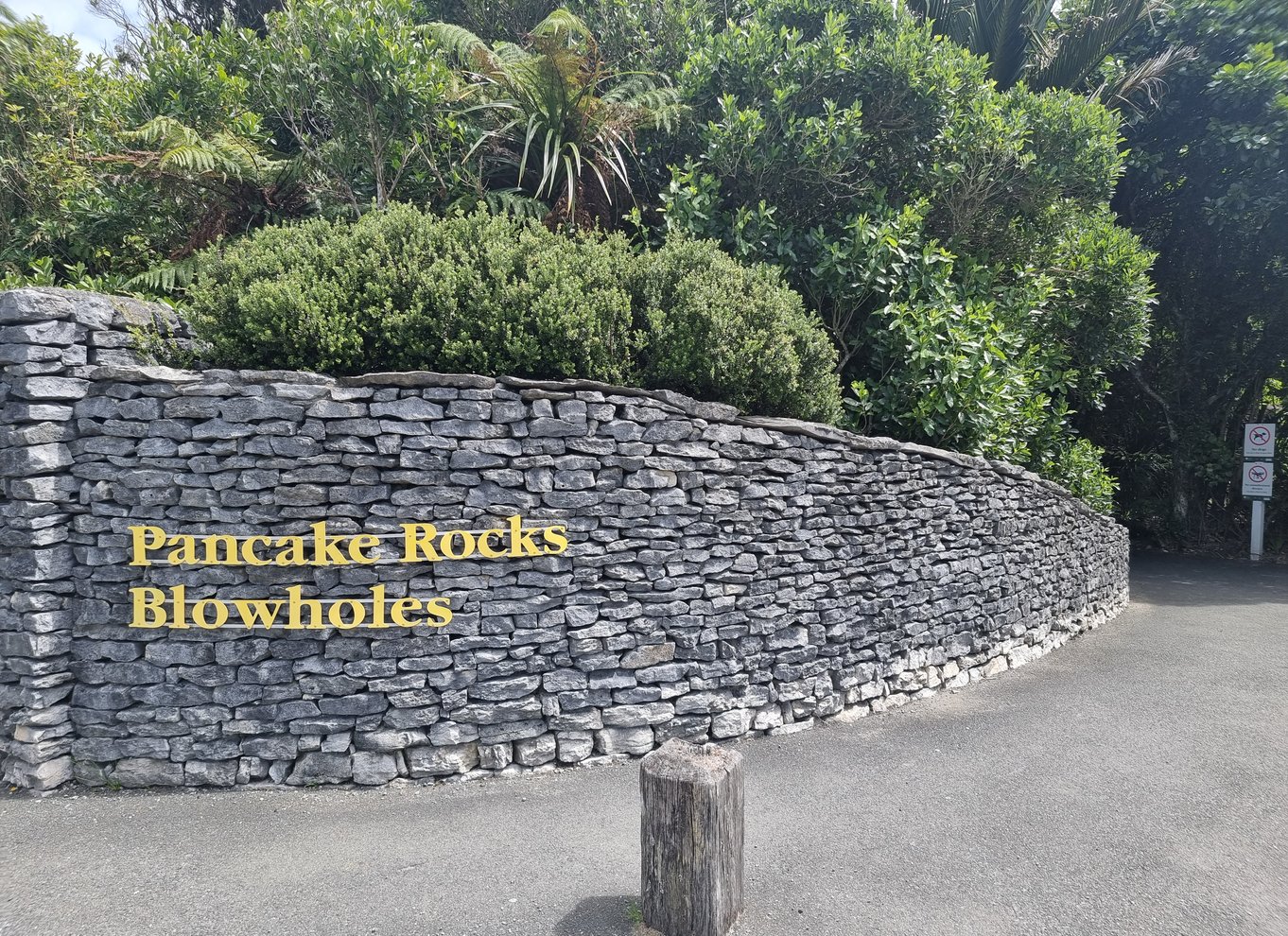 Fra Greymouth: Punakaiki Blowholes & Pancake Rocks Tour