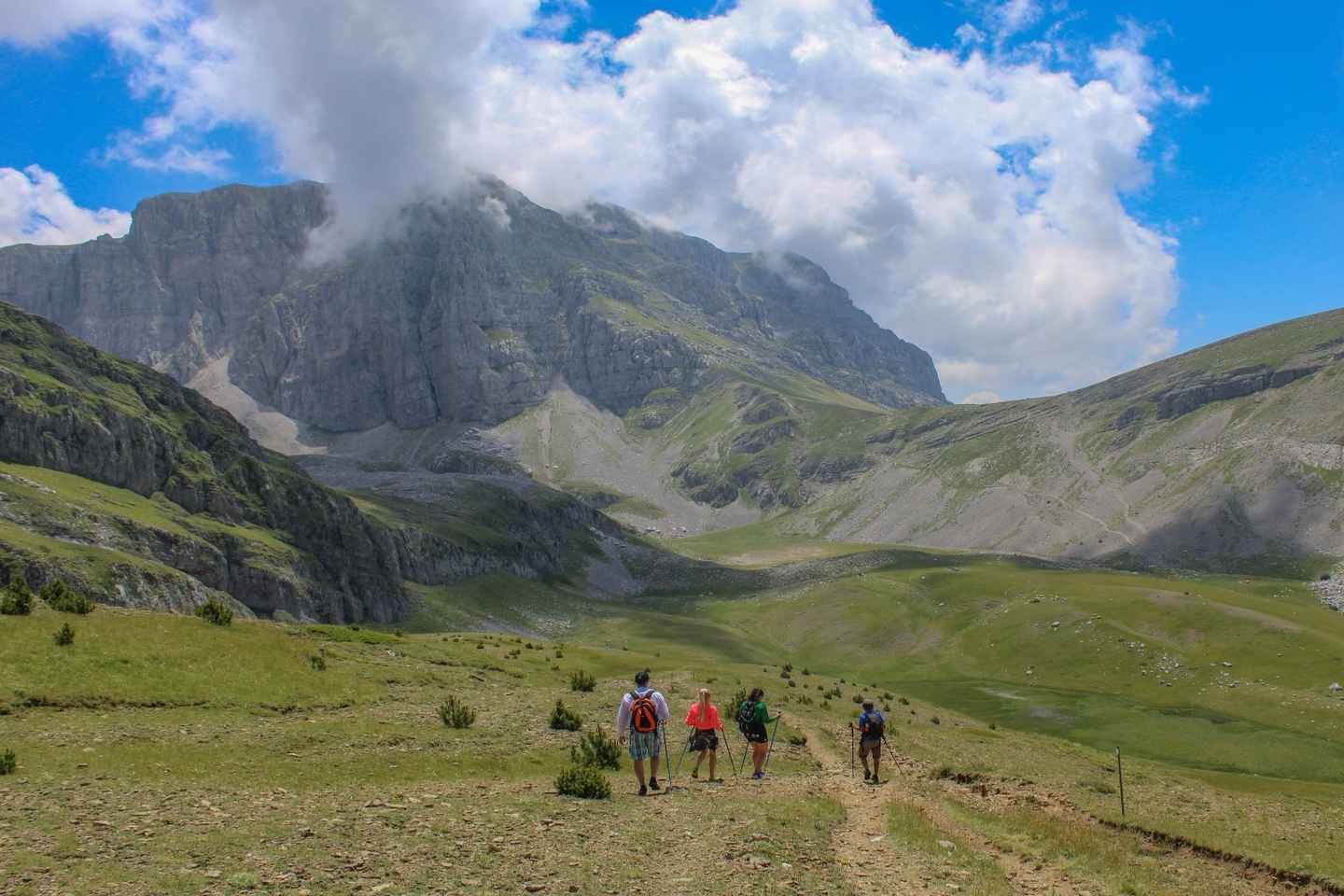 Escursione Alpina al Lago Drago con Pranzo Incluso