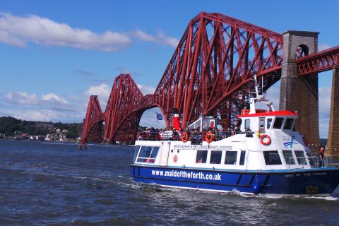 Queensferry: Sightseeing Cruise and Inchcolm Island Landing