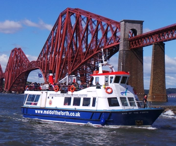 Queensferry: Sightseeing Cruise to Inchcolm Island