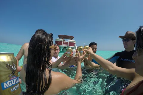 From San Andrés: Full-Day San Andrés Bay Snorkeling Cruise