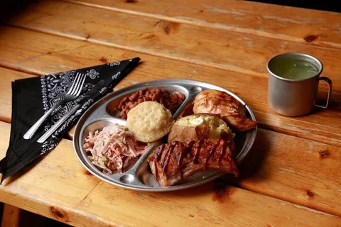 Sedona: Western Dinner Theater and Town Experience