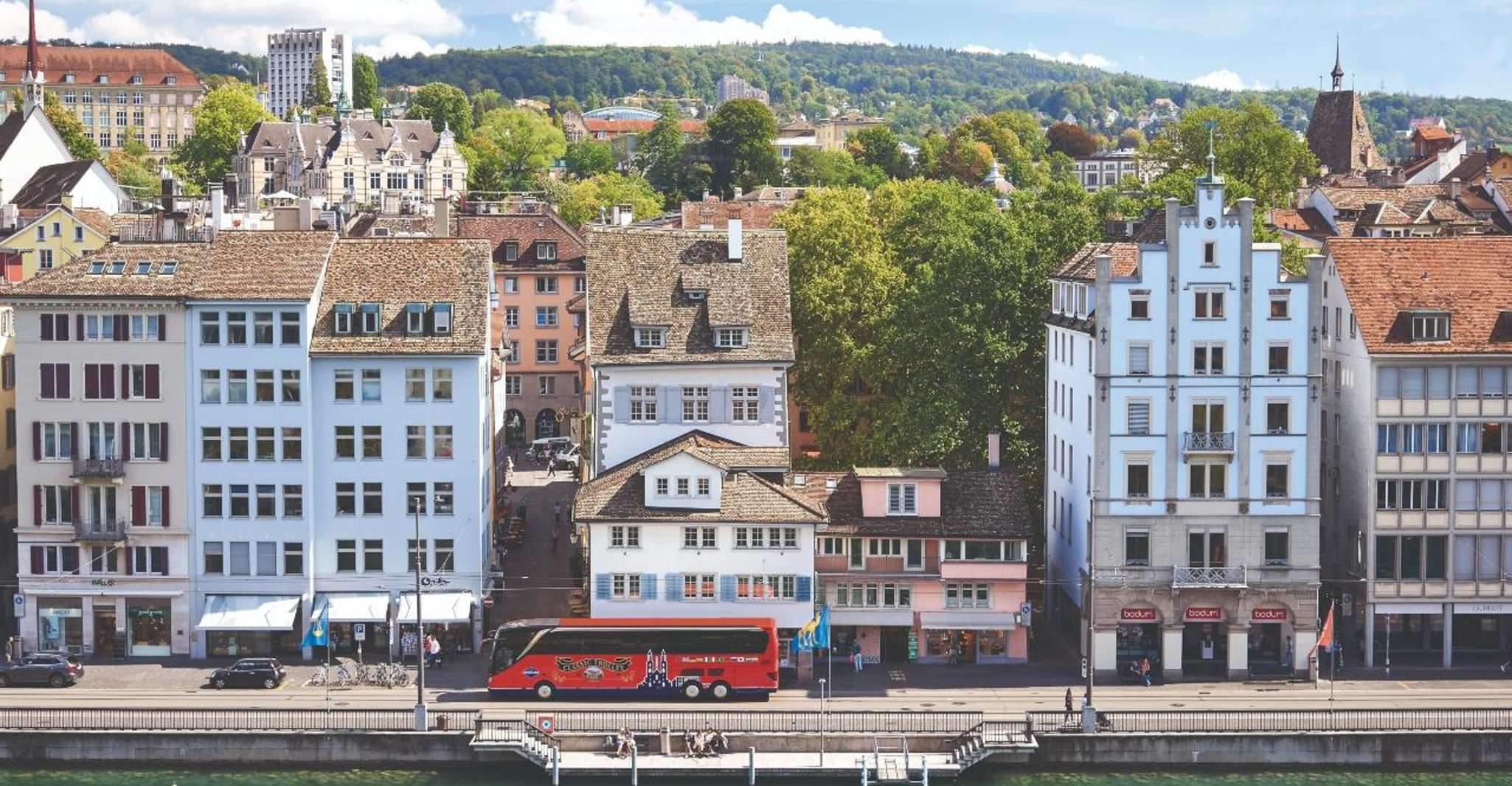 Zurich, Tour en bus avec Audio Guide et Lake Cruise - Hizvo