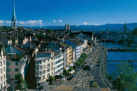 Zurich: City Bus Tour with Audio Guide and Lake Cruise