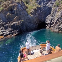 FORIO, Ischia Island en bateau Tour avec le déjeuner local et la natation - Housity