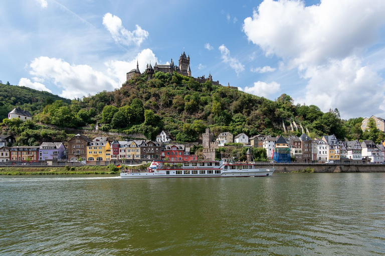 Cochem: KD panoramische avondvaart op de MoezelCochem: panoramische avondcruise op de Moezel