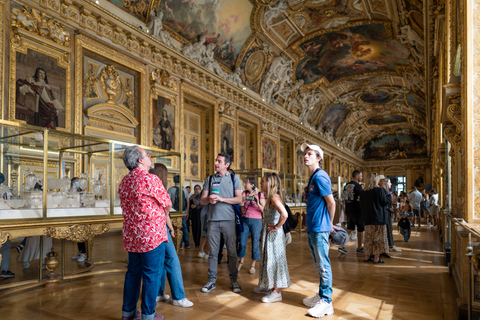 Paris: Guided Tour of the Must-Sees of the Louvre Museum Small-Group Tour