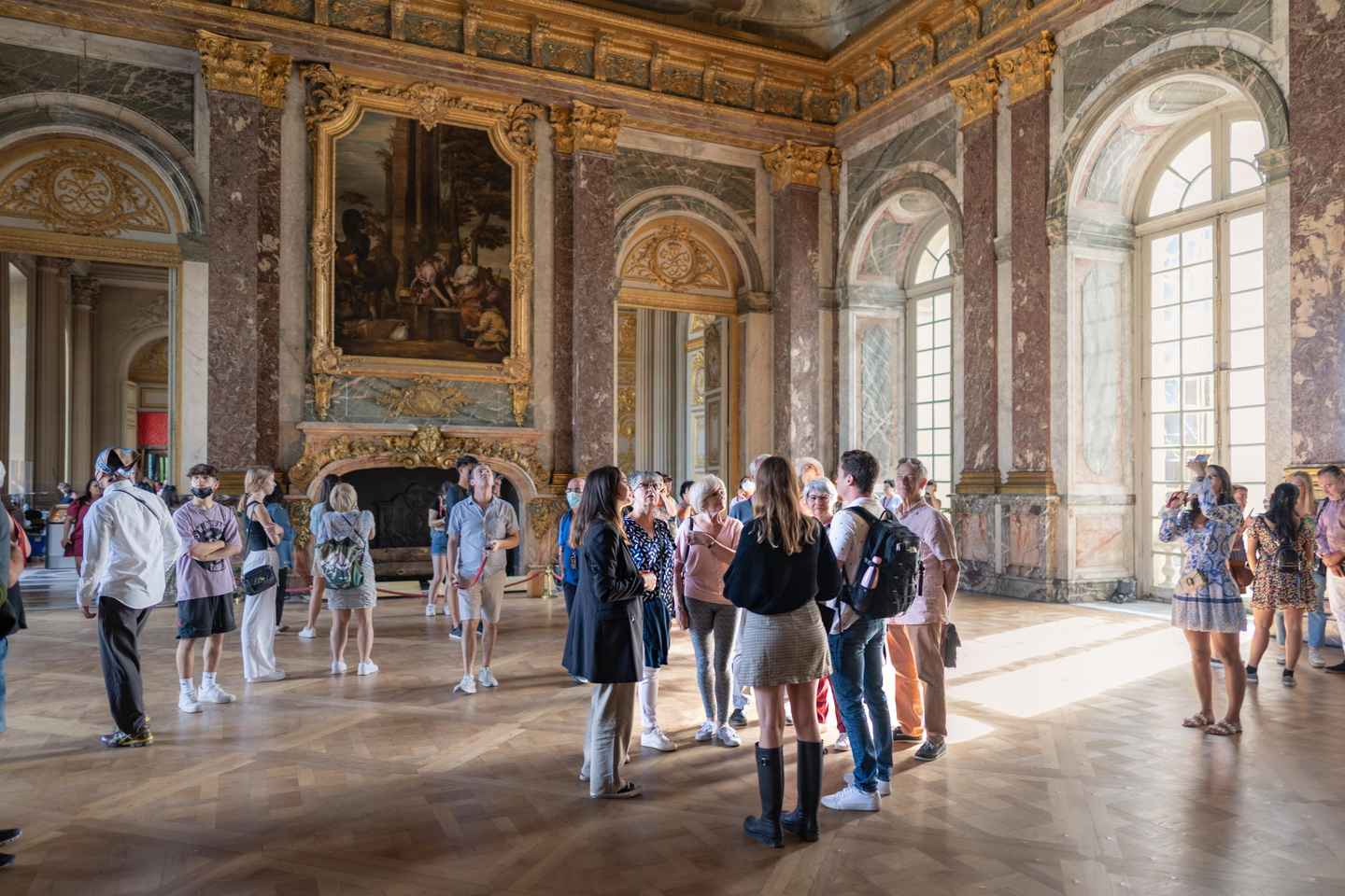 Versailles: Skip-the-Line Versailles Palace and Gardens Tour - Versailles: Versailles Palace and Gardens Half-Day Tour