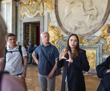 Skip-the-Line Versailles Palace Tour by Train from Paris