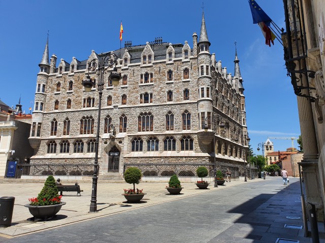 Visit León from Gaudí to 21st century Walking Tour in León, Spain