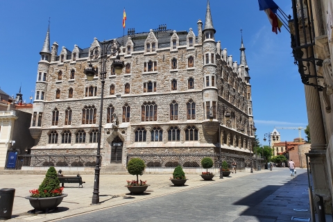León od Gaudiego do XXI wieku Walking TourGrupowa wycieczka piesza