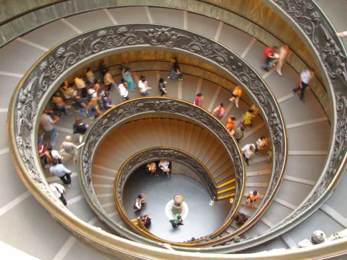 Rome visite coupefile des musées du Vatican et de la chapelle Sixtine GetYourGuide