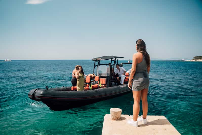 Zadar Dugi Otok park Kornati wycieczka łodzią motorową po plaży