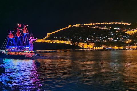 Alanya: Kreuzfahrt bei Sonnenuntergang mit AbendessenTreffen im Hafen von Alanya am Boot